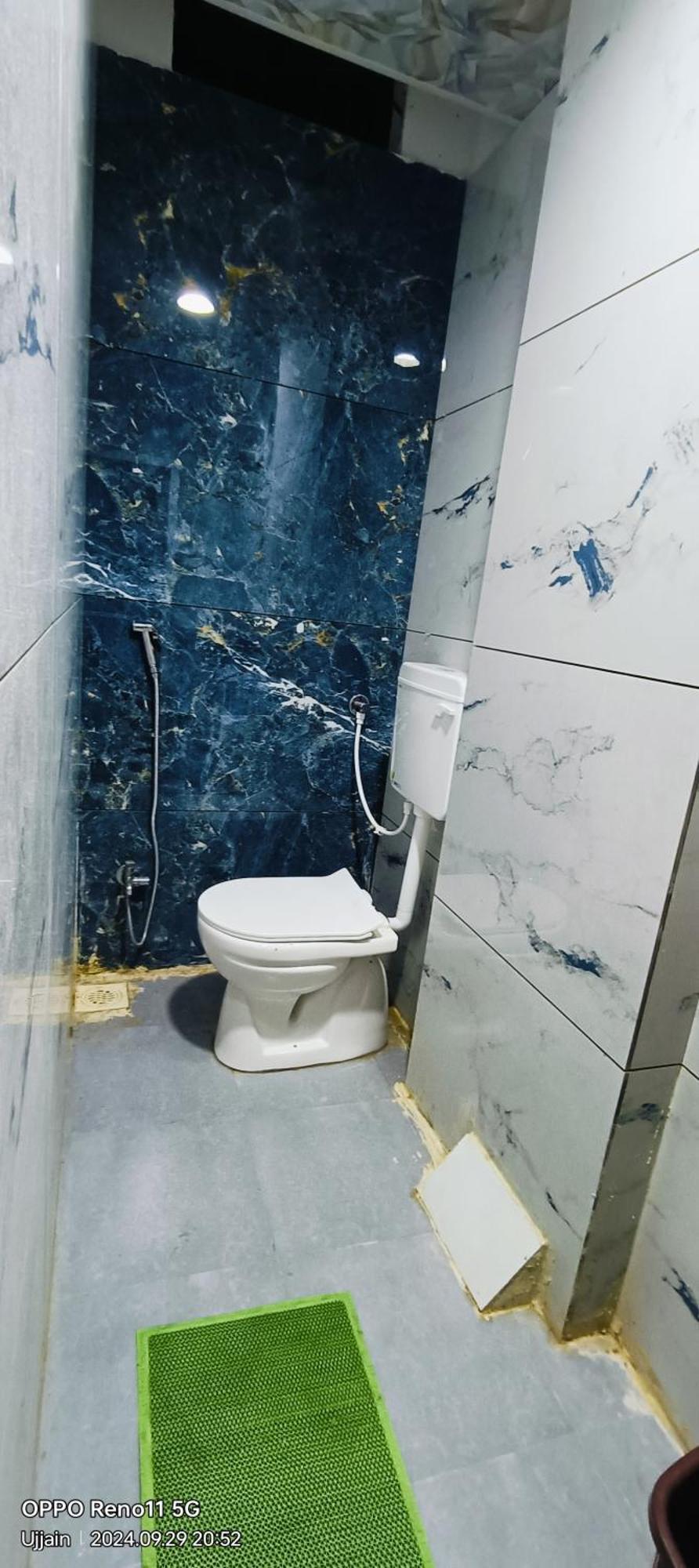 Hotel Rainbow 乌贾因 外观 照片
